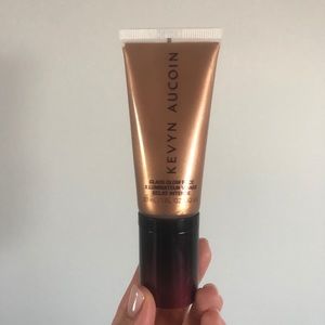 Kevyn Aucoin glass glow face liquid highlighter